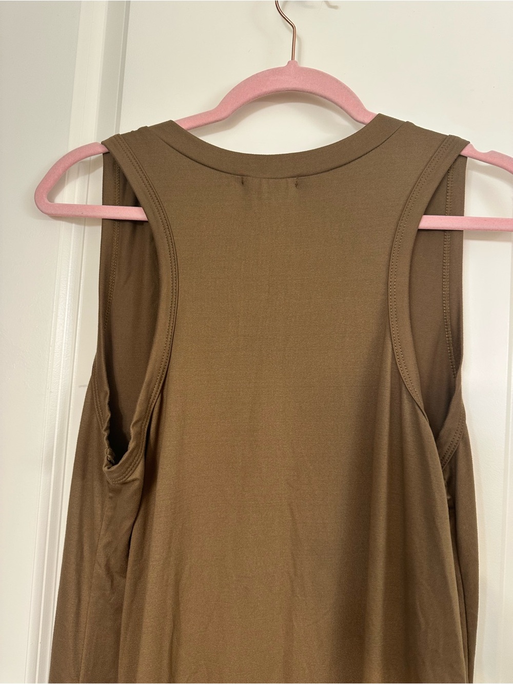 entro Sleeveless Midi Shift Dress in Taupe - Picture 4 of 10